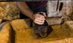 travail de la farine au moulin